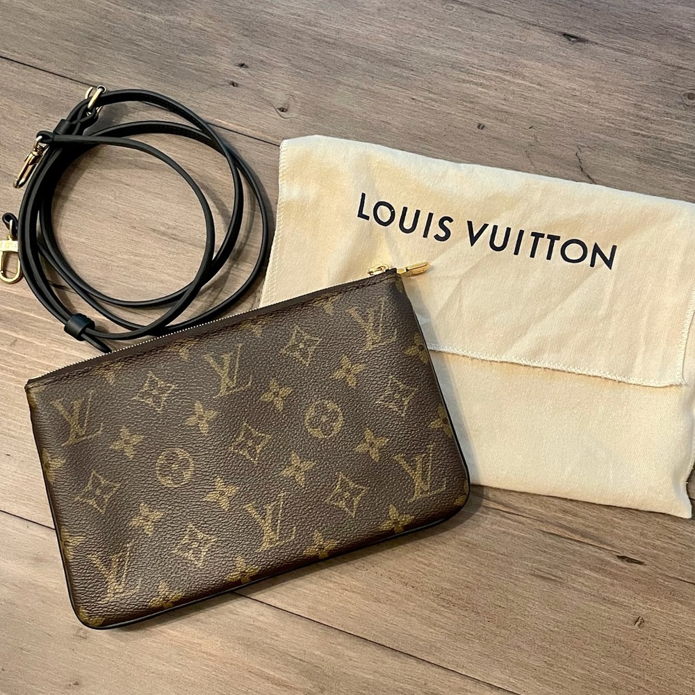 SOLD‼️Auth Louis Vuitton double zip pochette - Picture 2 of 16